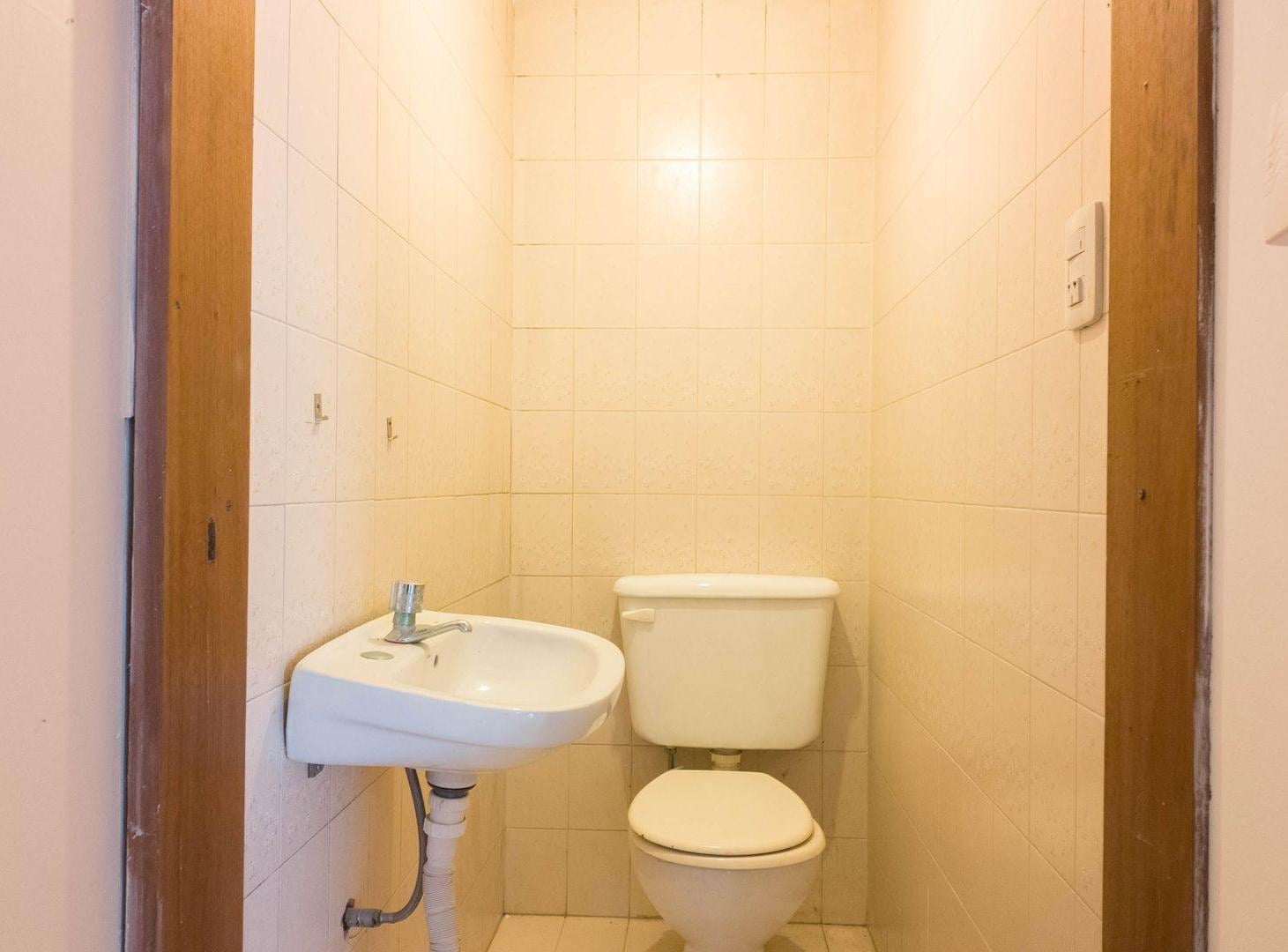Foto de VENTA PH 3 AMB CON PATIO,QUINCHO Y COCHERA BERNAL, imagen 2