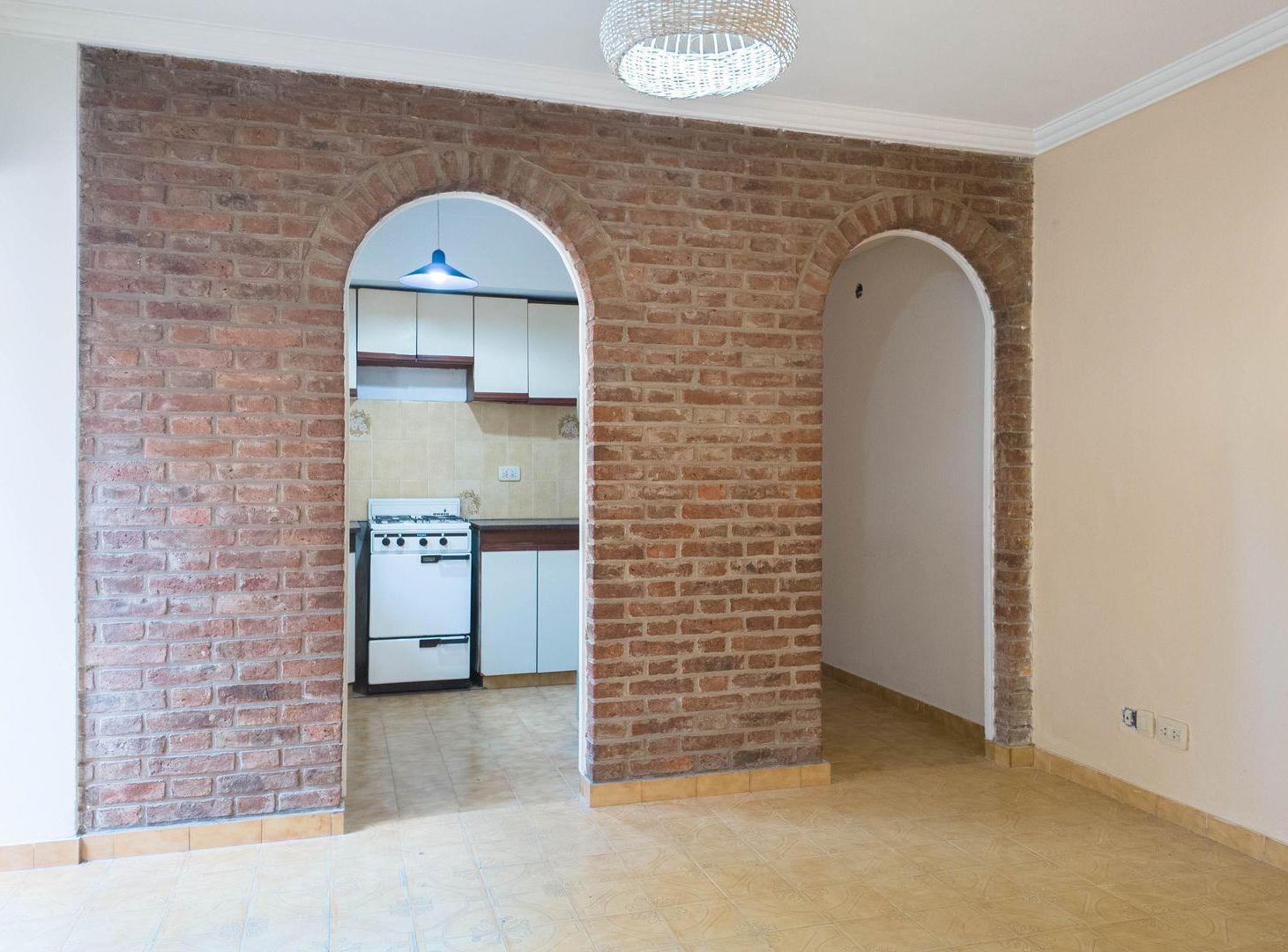 Foto de VENTA PH 3 AMB CON PATIO,QUINCHO Y COCHERA BERNAL, imagen 5