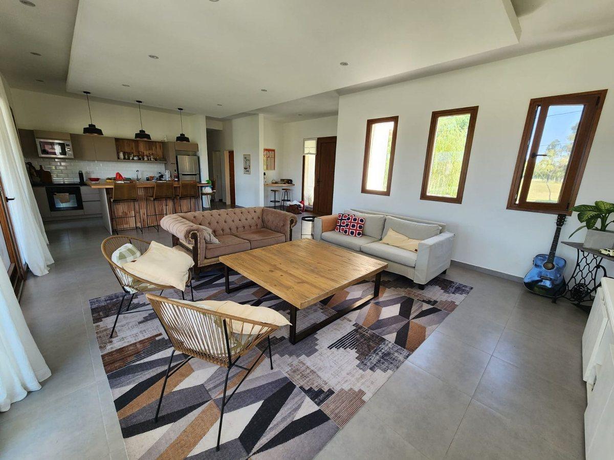 Foto de Casa 4 ambientes en Venta Campos de Roca II, imagen 3