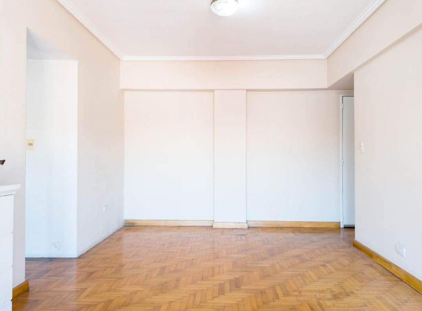 Foto de VENTA DEPTO 3 AMB AL FRENTE EN PIÑEYRO, imagen 4