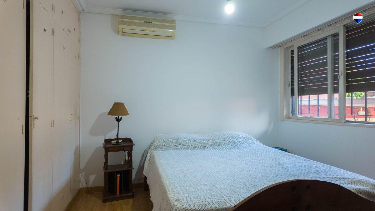 Foto de VENTA CASA CON COCHERA CRUCECITA, imagen 1