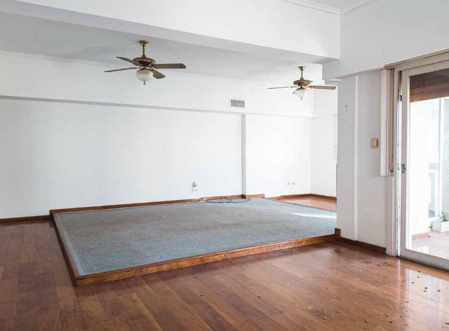 Foto de VENTA DEPTO 4 AMB EN QUILMES CON BALCÓN Y COCHERA, imagen 2