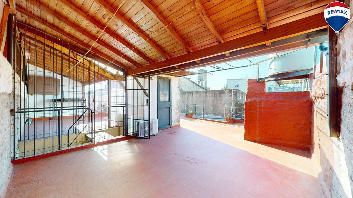 Foto de VENTA PH 2 AMB EN PIÑEYRO, AVELLANEDA, imagen 3