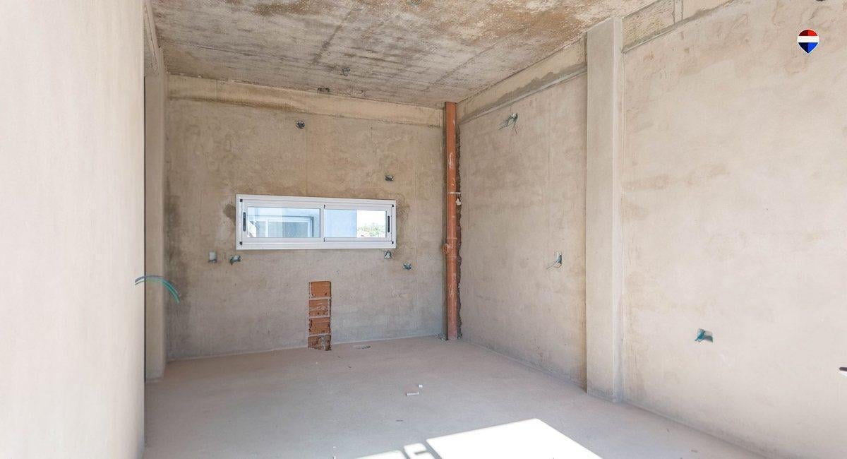 Foto de Departamento 3 ambi con cochera venta en Bernal, imagen 4