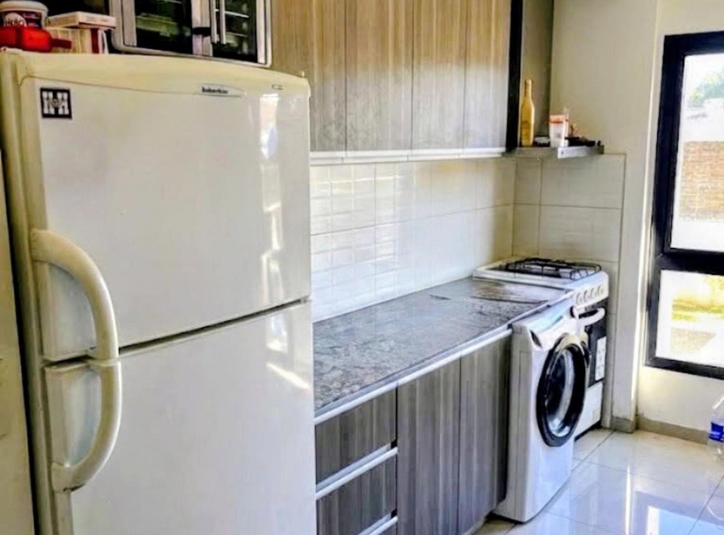 Foto de VENTA DEPARTAMENTO 2 AMBIENTES EN WILDE, imagen 2