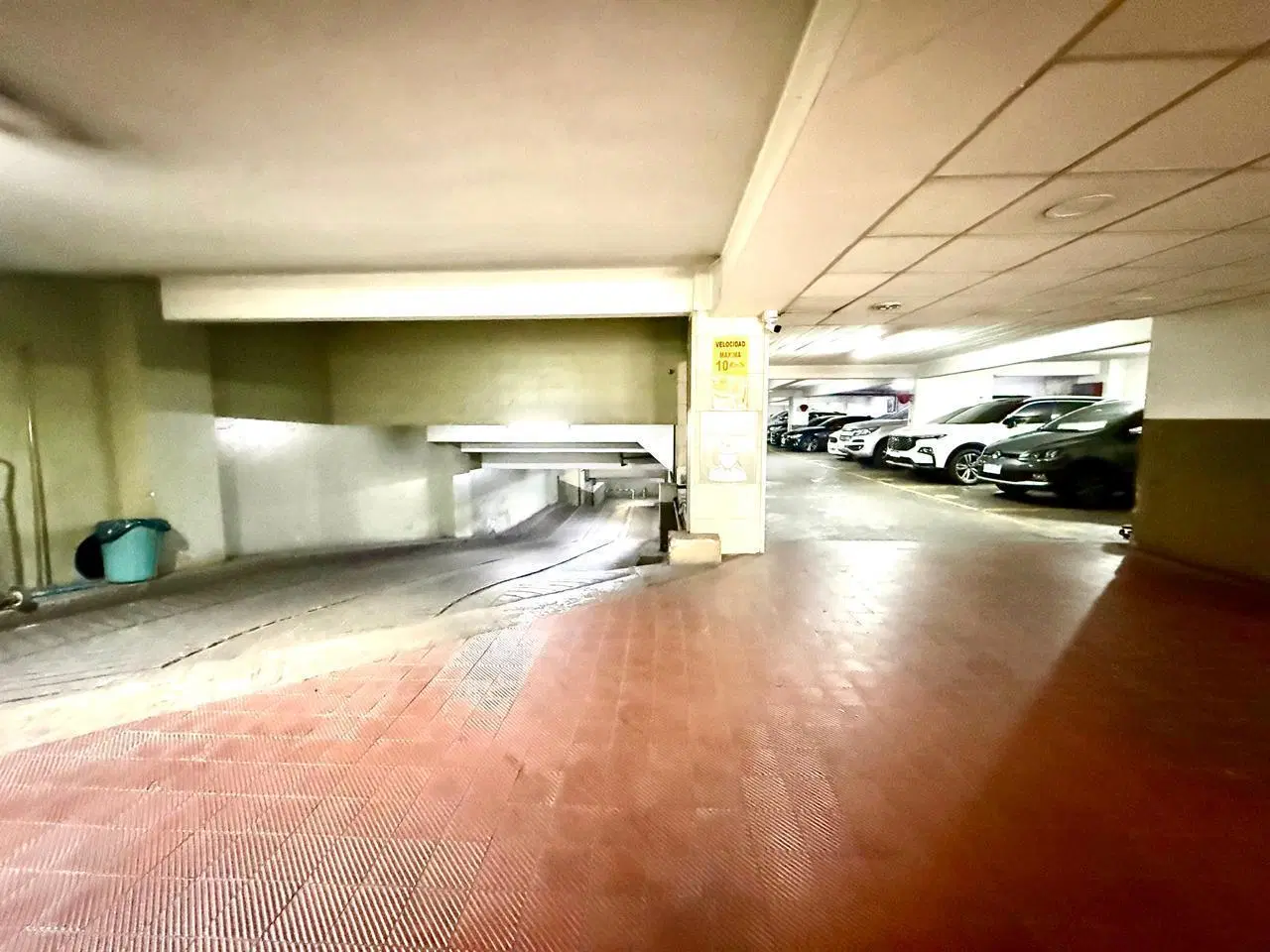 Cochera en Microcentro 1