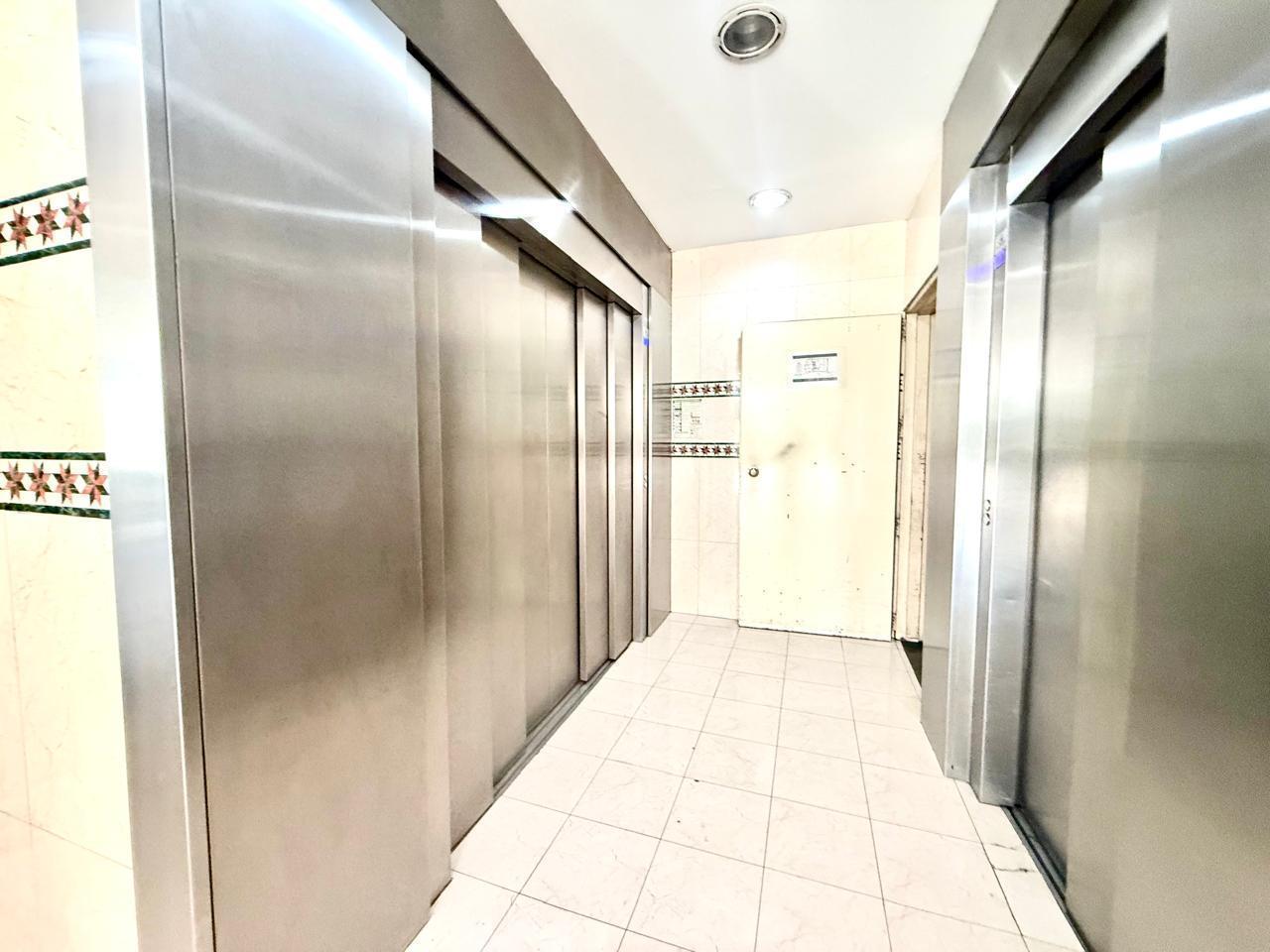 Foto de Oficina Comercial en Venta | Impecable Planta en Constitución, imagen 2