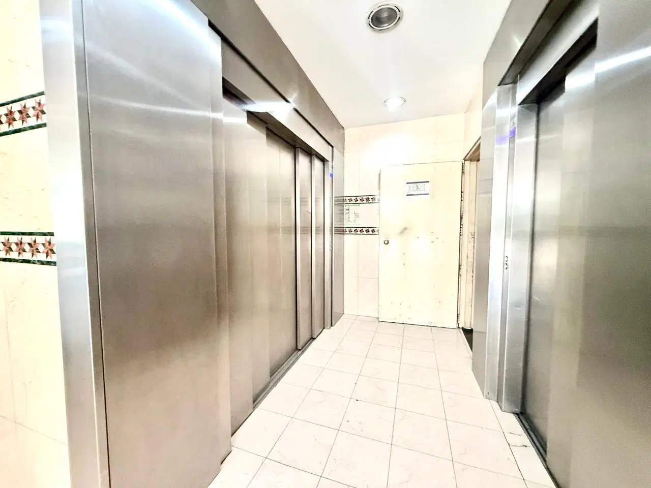 Oficina Comercial en Venta | Impecable Planta en Constitución 2
