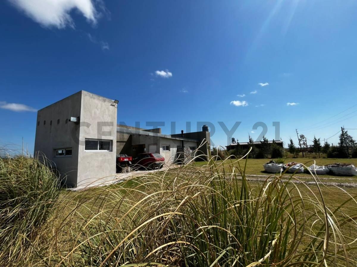 CASA A LA VENTA EN BERISSO. BARRIO LAS MARGARITAS