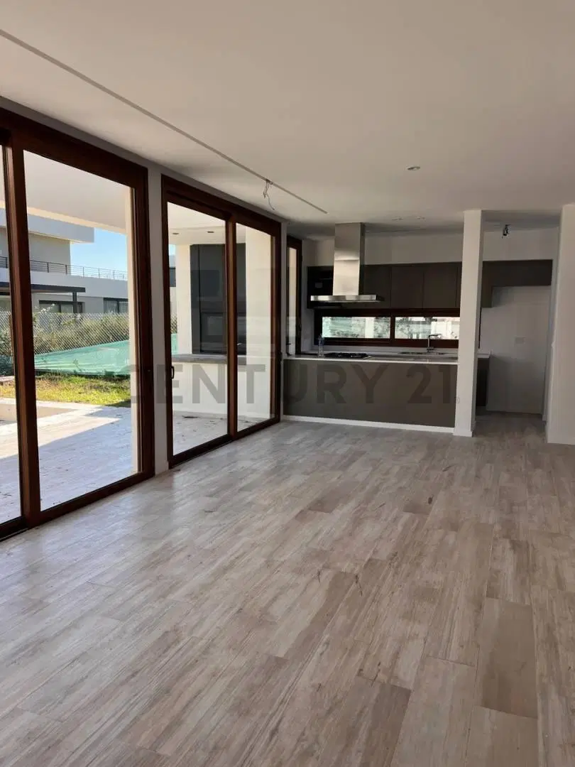 Casa en alquiler Grand Bell 3