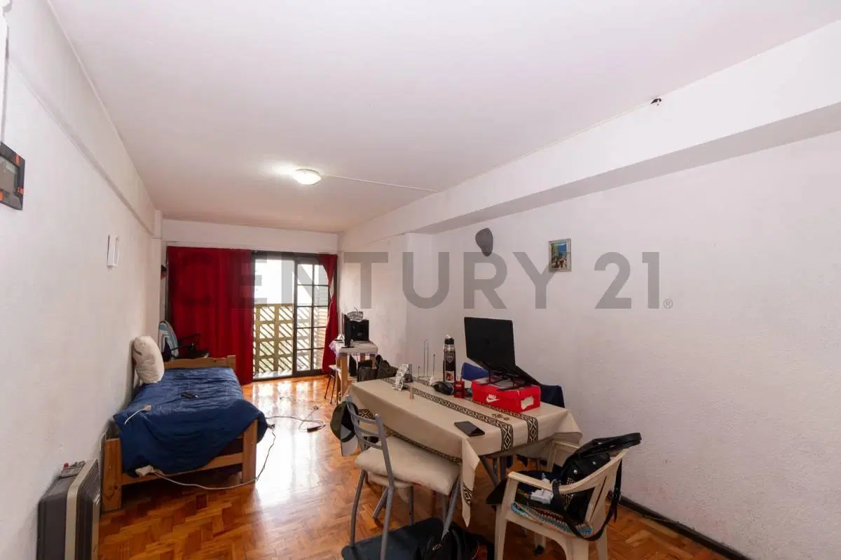 VENDEMOS DEPARTAMENTO DE UN DORMITORIO SOBRE PLAZA ITALIA 2