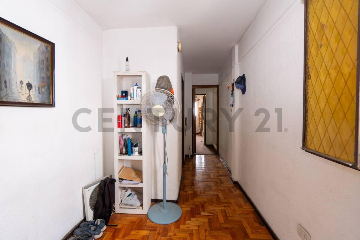 VENDEMOS DEPARTAMENTO DE UN DORMITORIO SOBRE PLAZA ITALIA