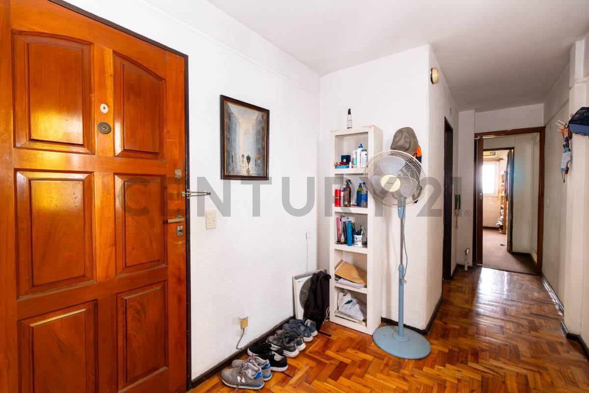 VENDEMOS DEPARTAMENTO DE UN DORMITORIO SOBRE PLAZA ITALIA