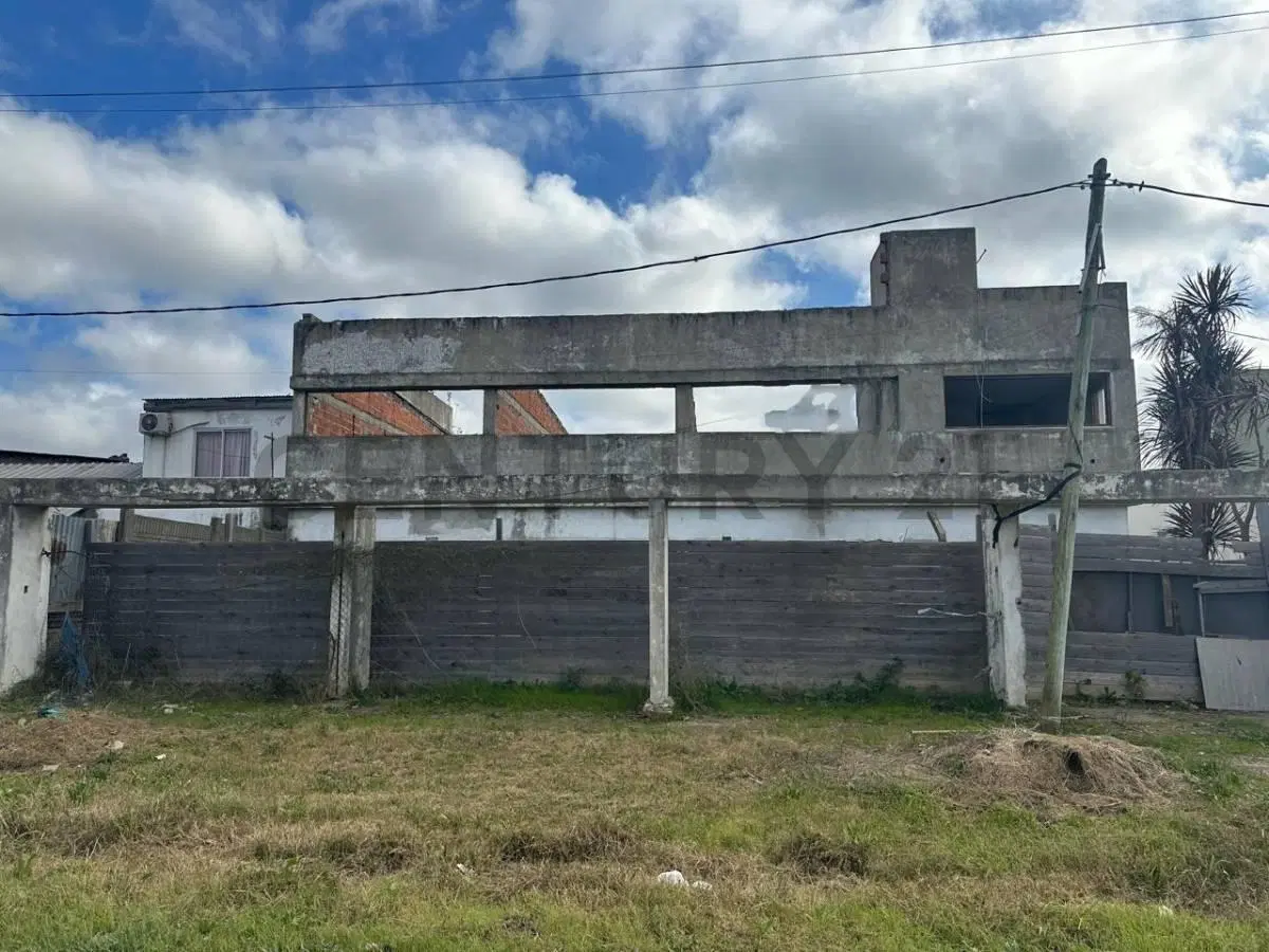 LOTE EN VENTA 1200 MTS CON AVANCE DE OBRA 2