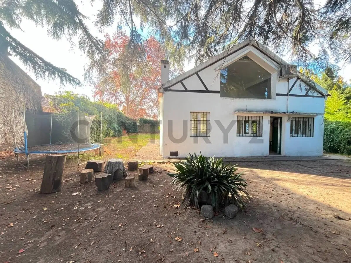 CASA DE TRES DORMITORIOS EN ALQUILER 2