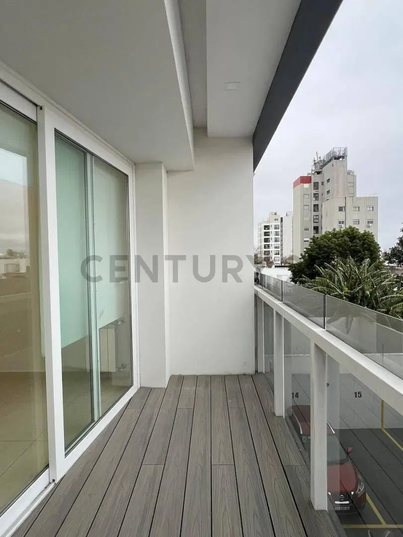 DEPARTAMENTO CON COCHERA EN ALQUILER 8