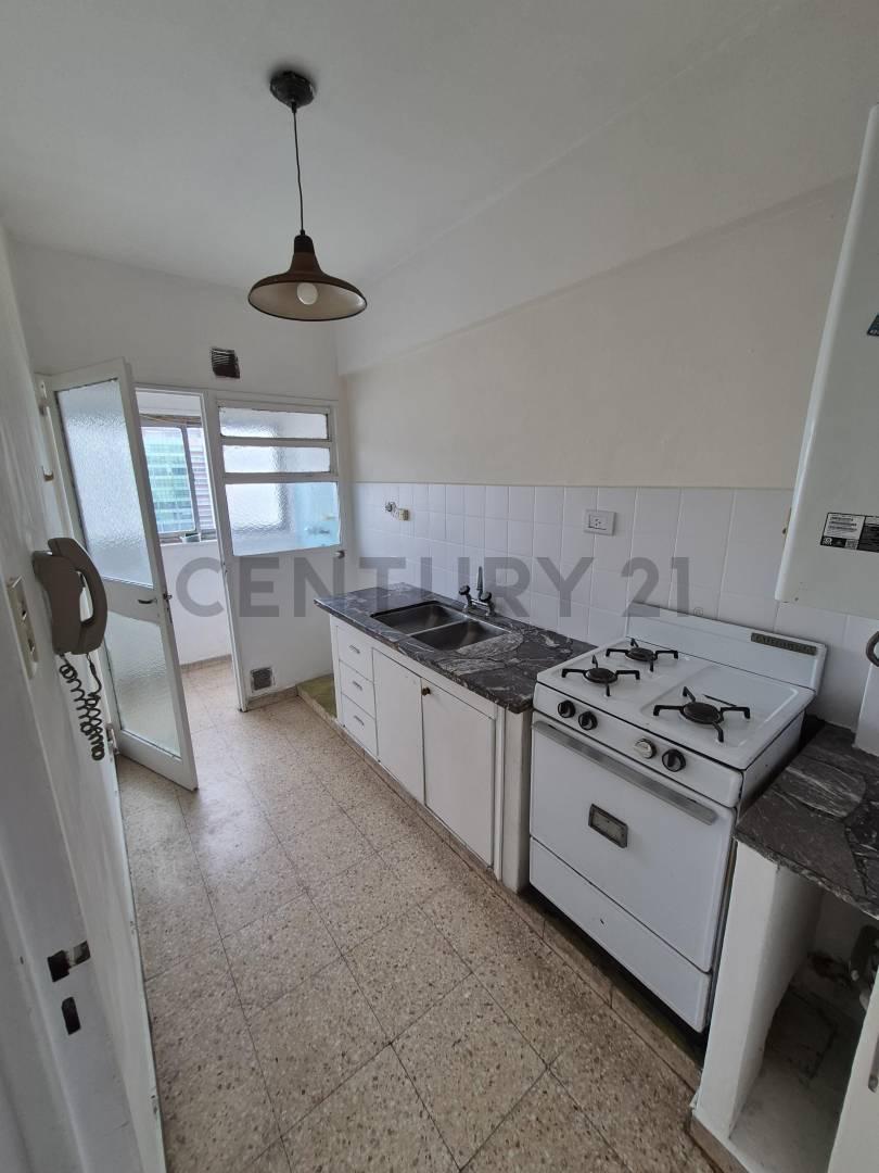 Foto de DEPARTAMENTO EN VENTA DE 1 DORMITORIO EN PLENO CENTRO, imagen 4