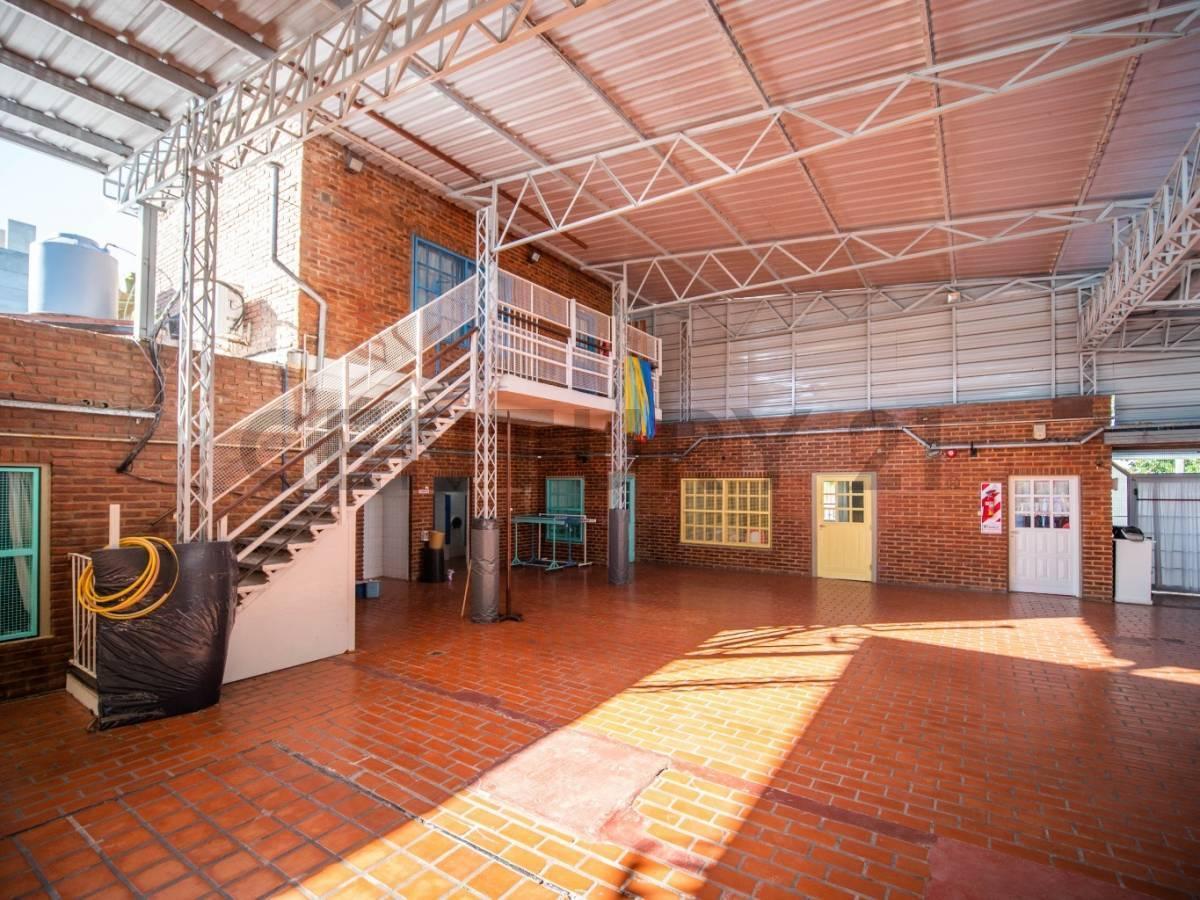 Foto de IMPORTANTE PROPIEDAD COMERCIAL PARA VARIOS FINES EDUCACION., imagen 3