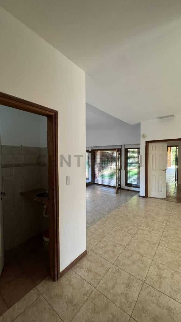 Foto de CASA en VENTA - 4 ambientes- GORINA - La Plata, imagen 2