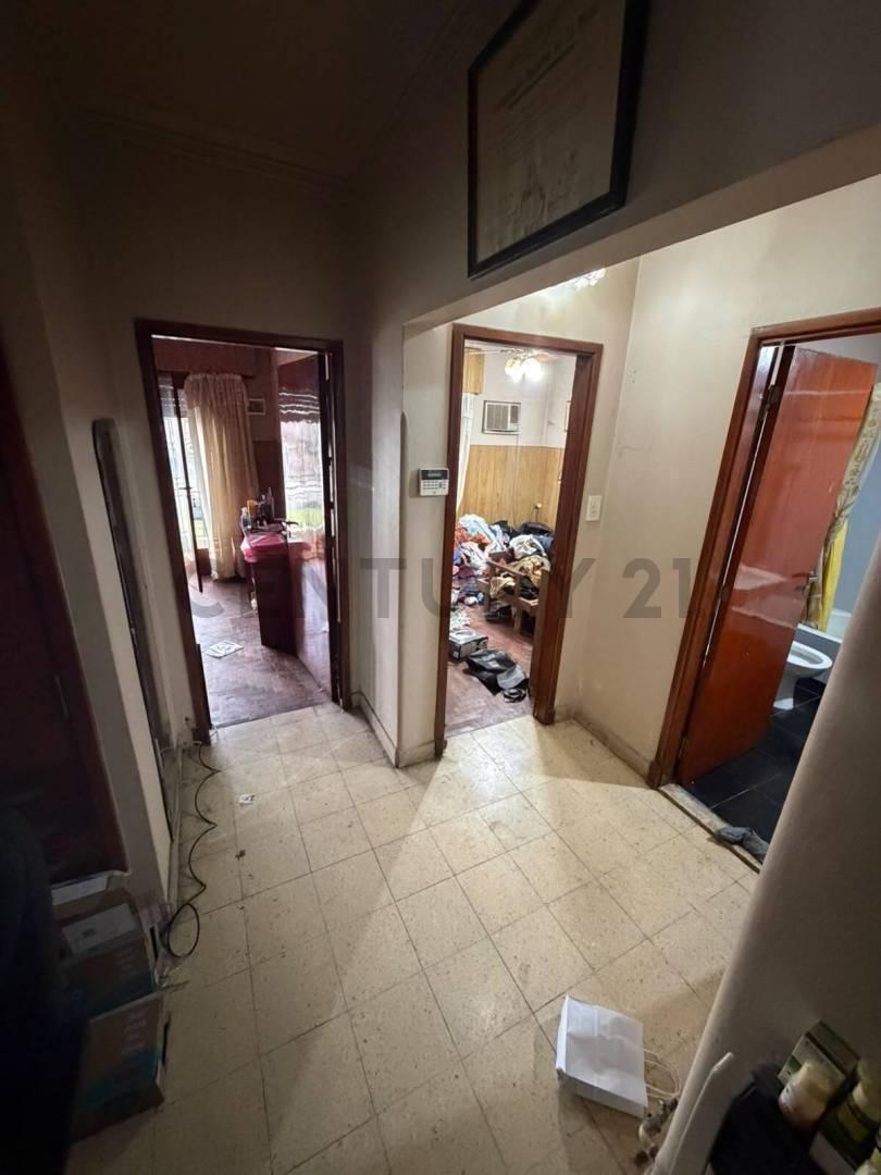 Foto de Casa sobre lote propio de 300 m² con parque y pileta – 19 entre 35 y 36, imagen 2