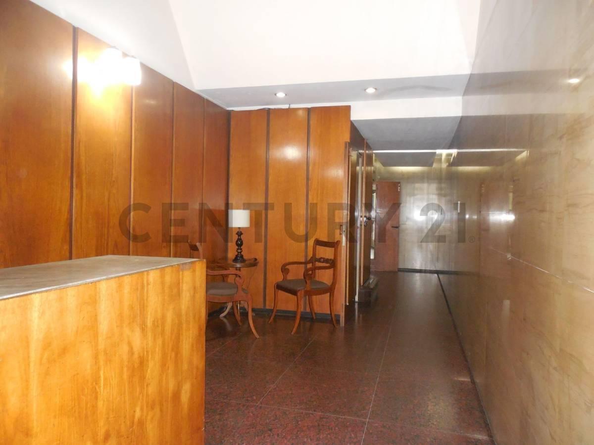 Foto de Venta de Departamento 2 Dormitorios en Centro / Microcentro, La Plata, imagen 3