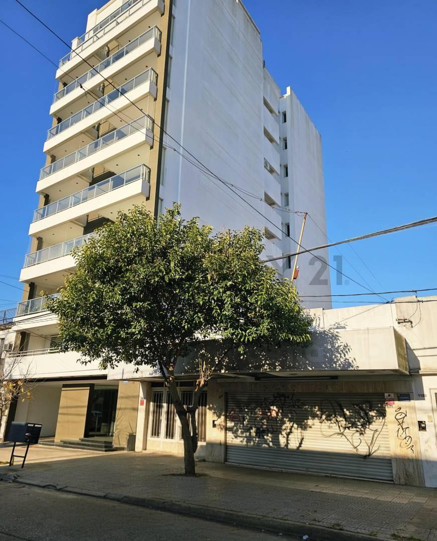 Foto de CASA EN VENTA CON LOCAL COMERCIAL AL FRENTE, imagen 2