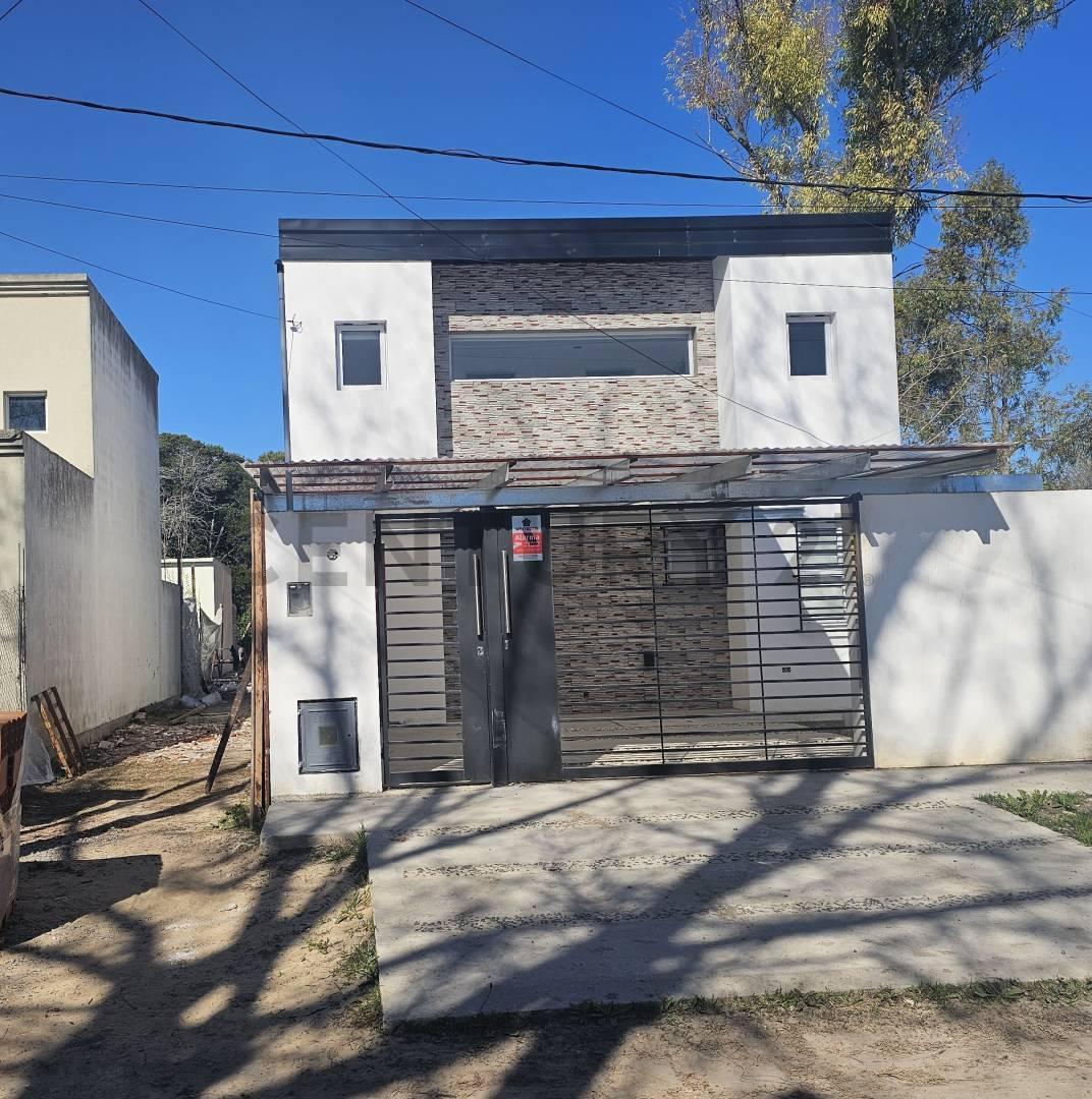 Foto de Duplex a estrenar en calle 450 e/27 y 28 City Bell, imagen 2