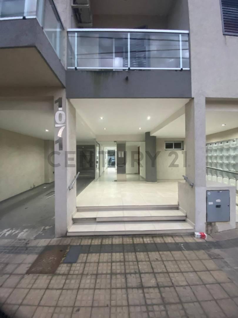Foto de VENTA DEPARTAMENTO DE 1 DORMITORIO en LA PLATA posible APTO BANCO, imagen 1