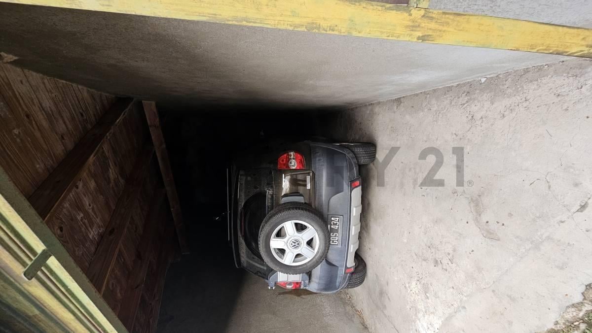 Foto de VENTA DE COCHERA CUBIERTA EN LA PLATA, imagen 2