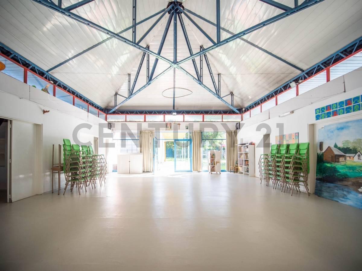 Foto de IMPORTANTE PROPIEDAD COMERCIAL PARA VARIOS FINES EDUCACION., imagen 2