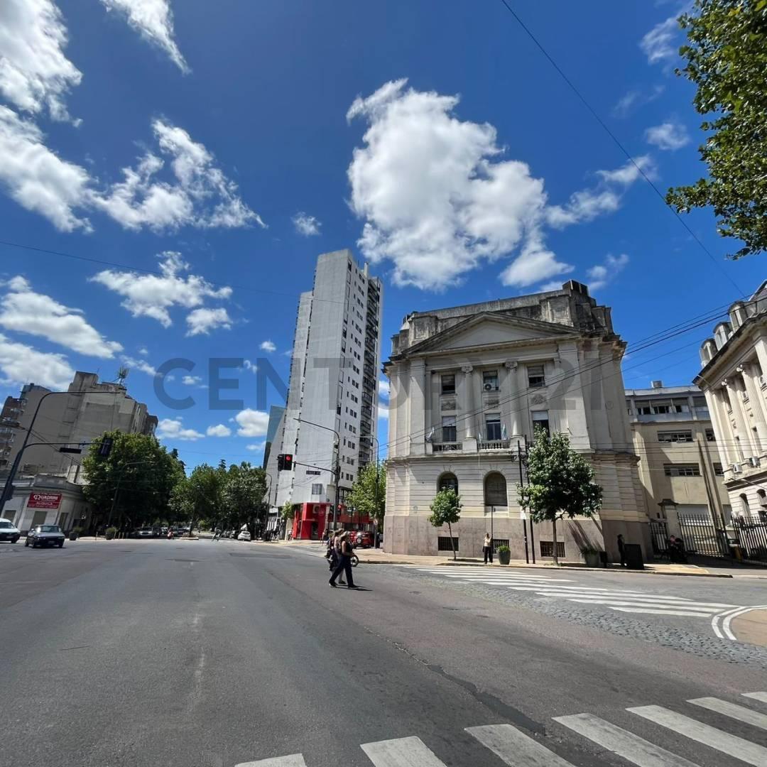 Foto de OFICINA A LA VENTA EN LA PLATA, imagen 1