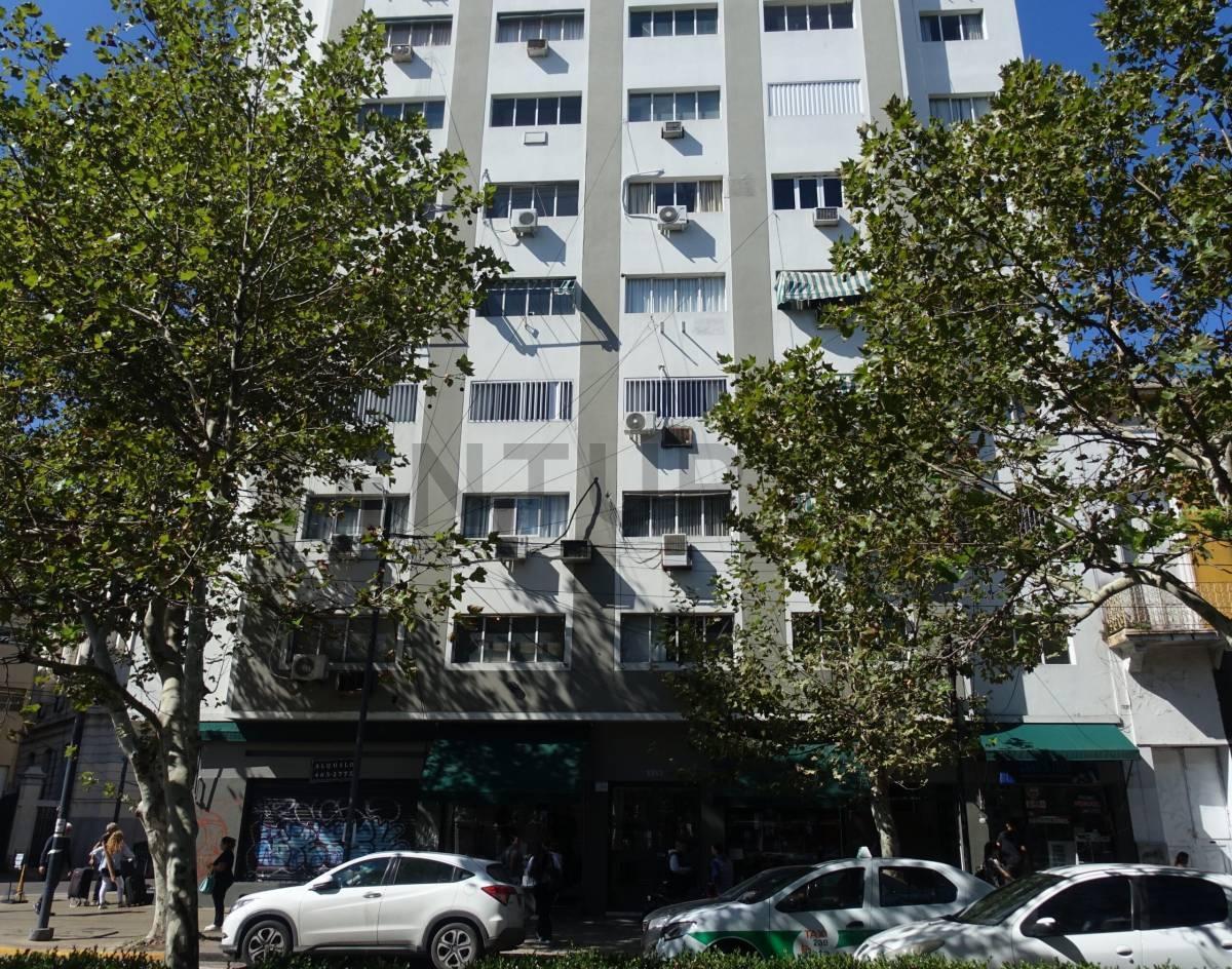 Foto de OFICINA A LA VENTA EN LA PLATA, imagen 2