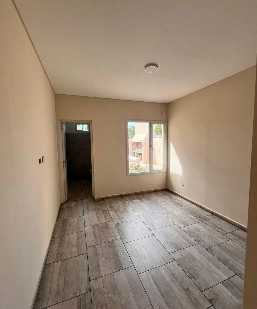 Casa en una planta - excelente terminacion 8
