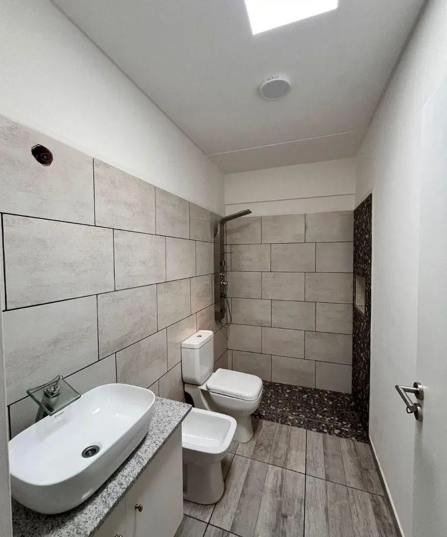 Casa en una planta - excelente terminacion 4
