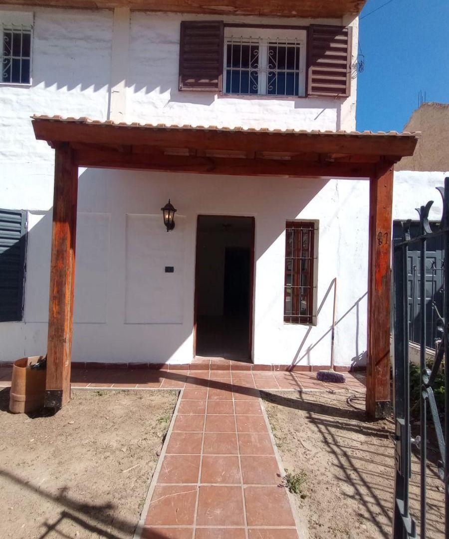 Foto de Casa de 3 dormitorios en venta - Barrio Villa Ceferino, imagen 1