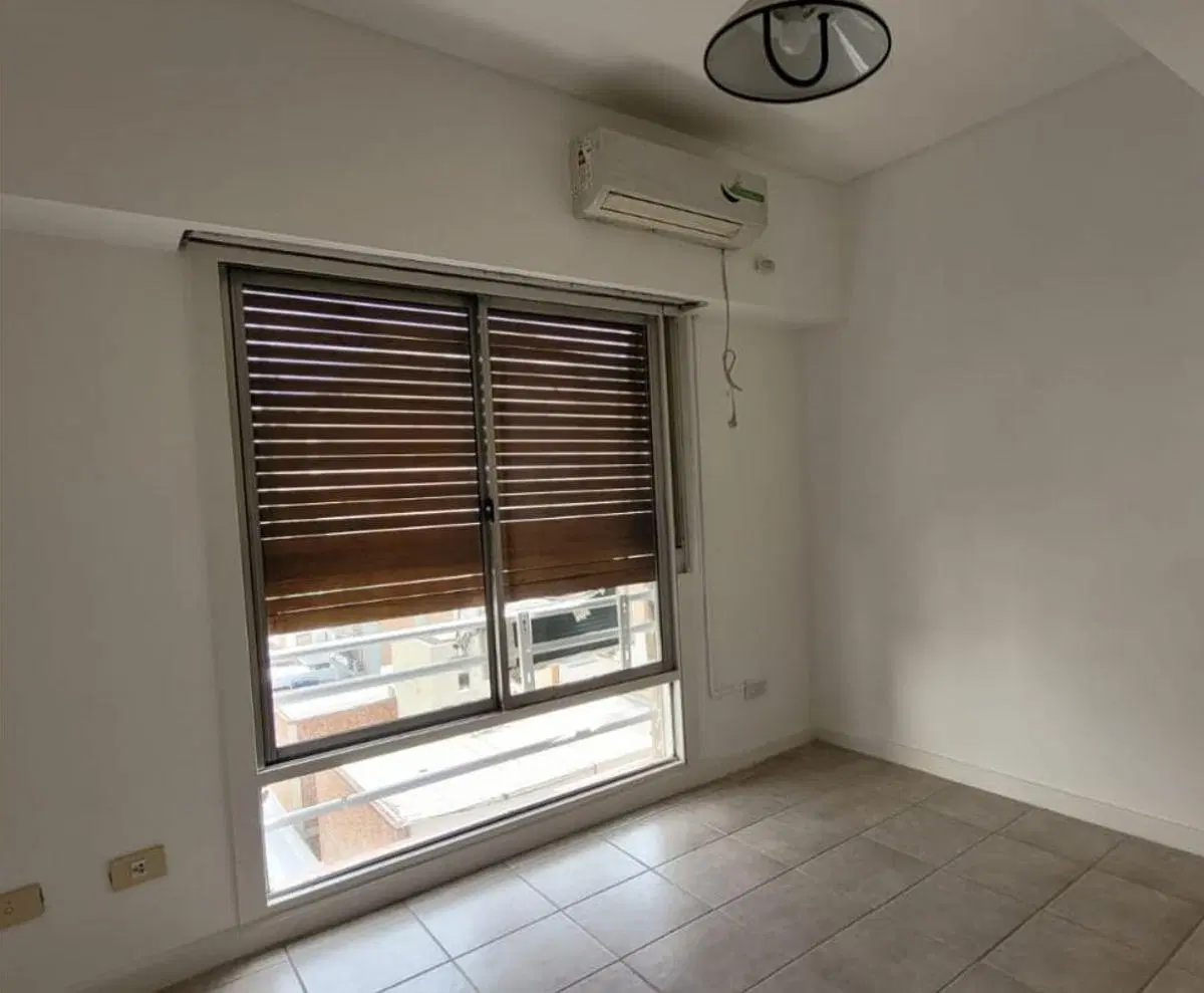 Departamento de 200 m² con 4 habitaciones en venta en Centro Este 6