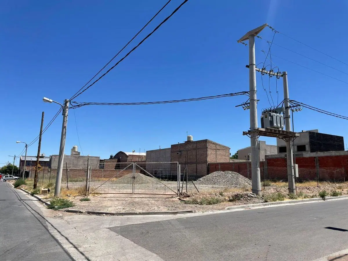 Terreno de 1159 m² en venta en Huilliches 3