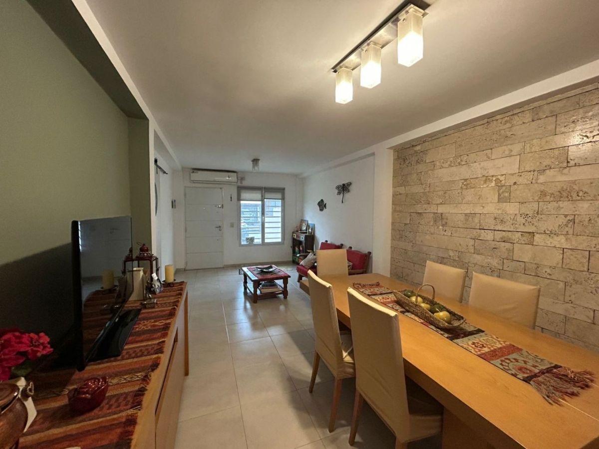 Foto de Casa de 113 m² con 2 dormitorios en venta en Valentina Sur Rural, imagen 2
