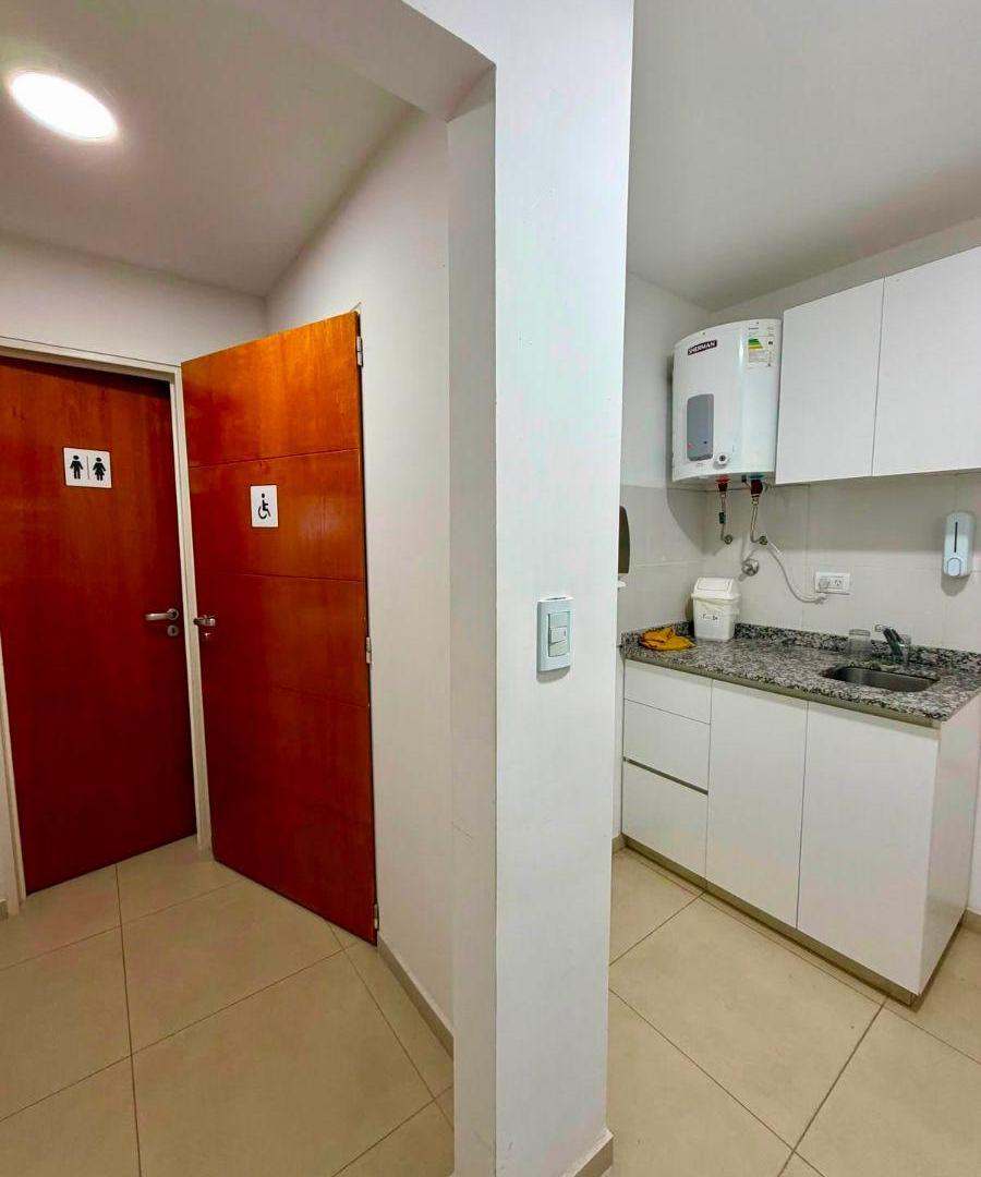 Foto de OFICINA EN ALQUILER – CENTRO DE NEUQUÉN Mendoza y Talero – Piso 2, imagen 1
