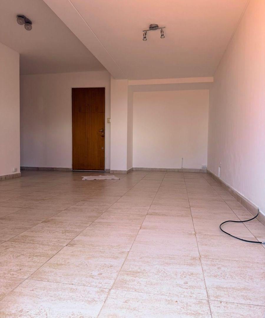 Foto de DEPARTAMENTO EN ALQUILER CENTRO DE NEUQUÉN– 2 DORMITORIOS, imagen 2