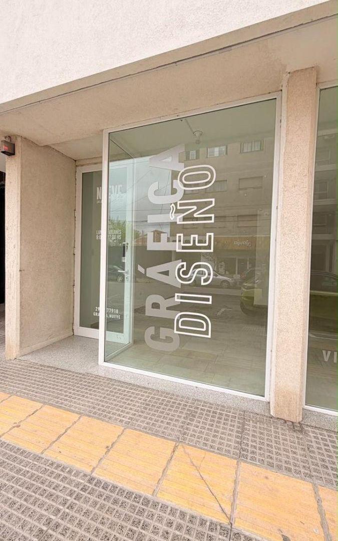 Foto de ALQUILER LOCAL COMERCIAL / OFICINA, imagen 2
