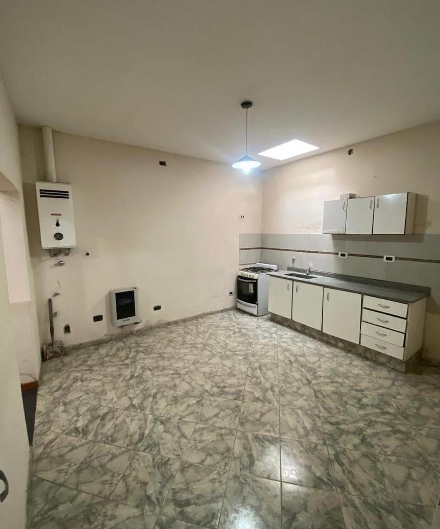 Foto de Casa de pasillo en alquiler, imagen 2