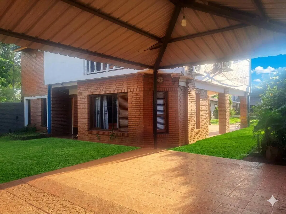 Se vende o alquila Chalet de 2 plantas en Posadas Misiones 4