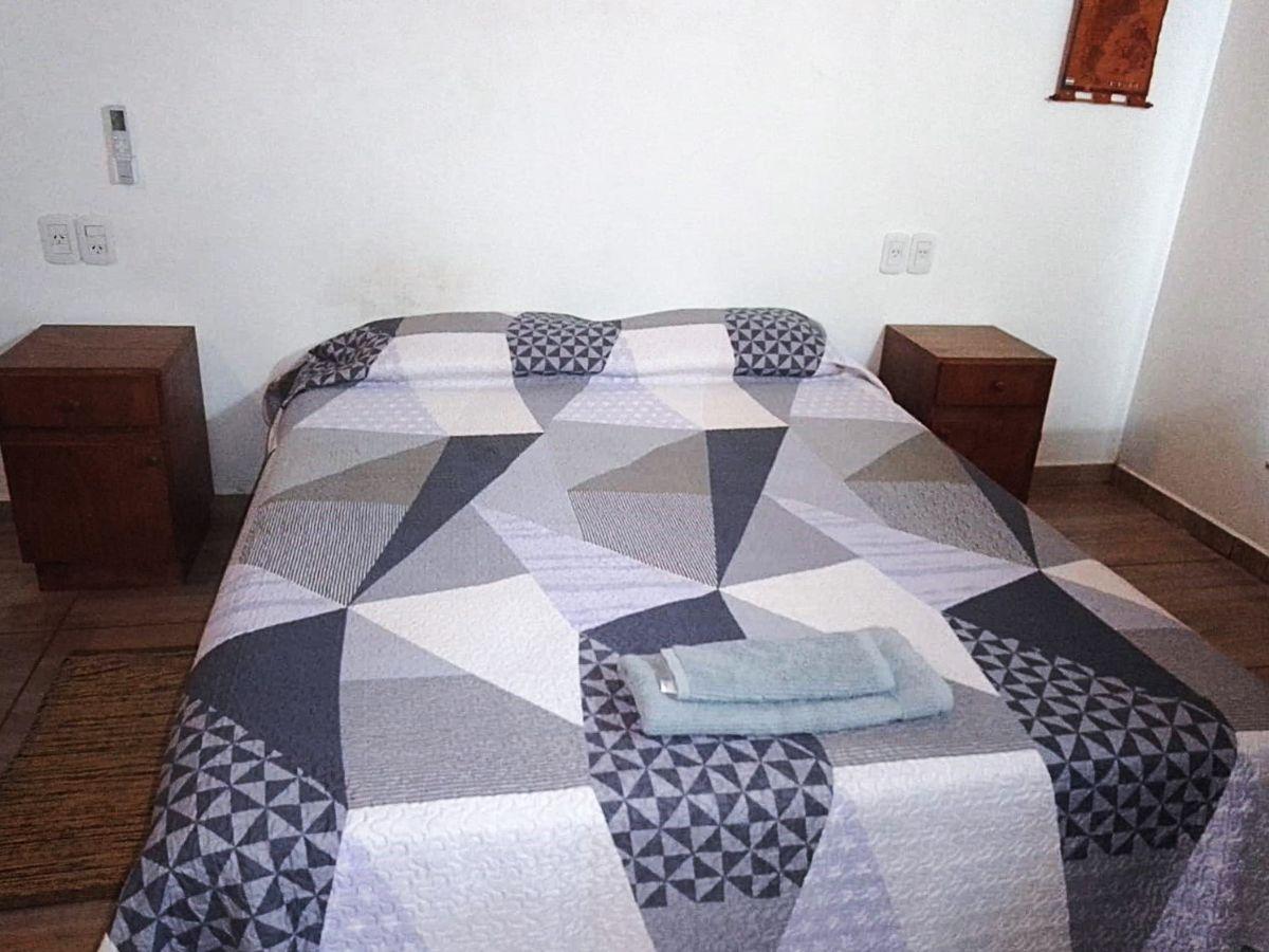 Alquilo Hermosa Casa Amoblada con quincho cerrado
