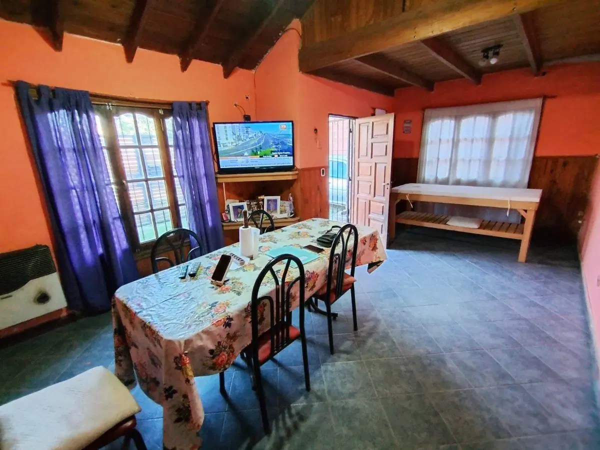 En venta. Chalet 3 ambientes + Departamento de 2 ambientes independiente – Mar del plata. 4