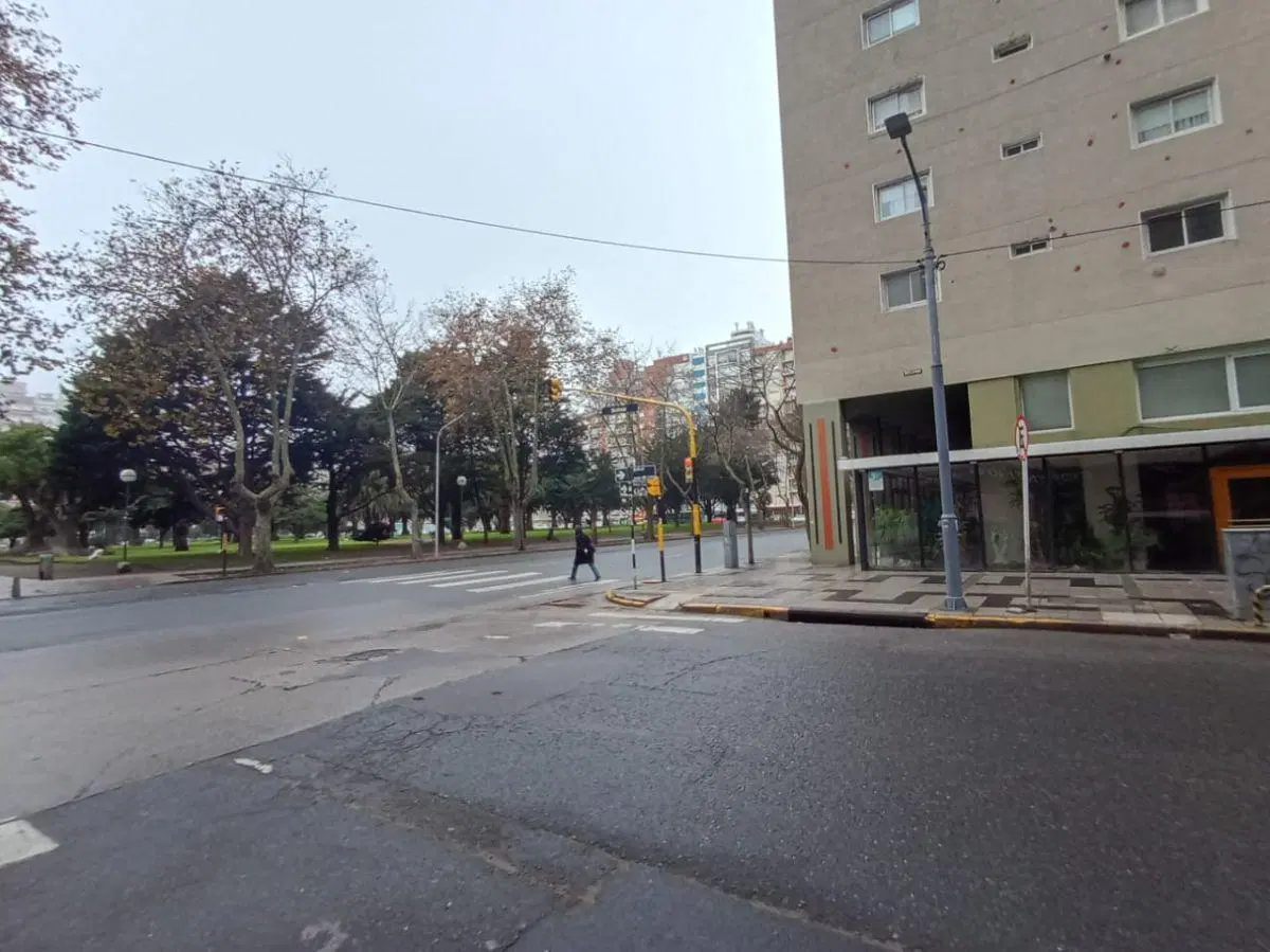 Alquiler 24 meses departamento un ambiente Plaza Colón - Mar del Plata 3