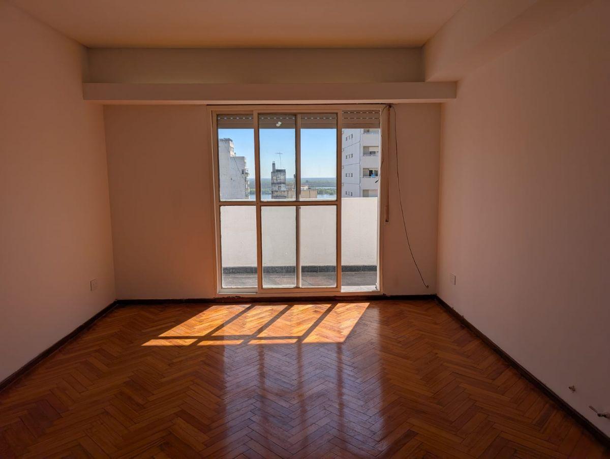Foto de Departamento de 48 m² con 2 dormitorios en alquiler en Centro, imagen 1