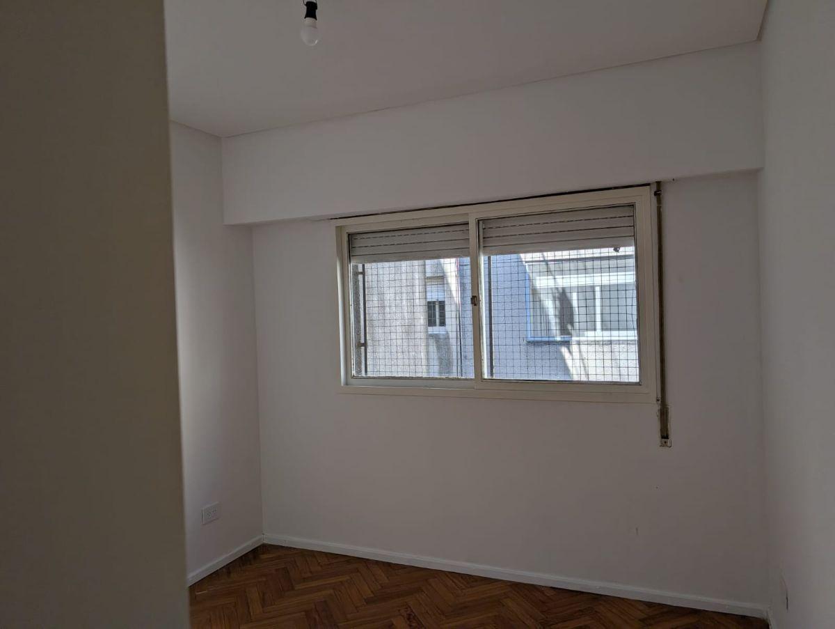 Foto de Departamento de 48 m² con 2 dormitorios en alquiler en Centro, imagen 3
