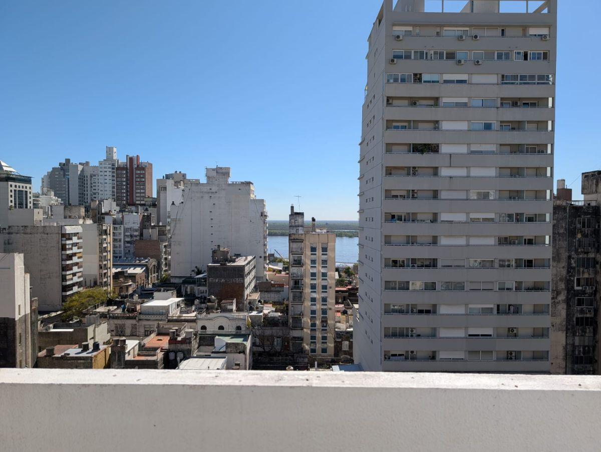 Foto de Departamento de 48 m² con 2 dormitorios en alquiler en Centro, imagen 2