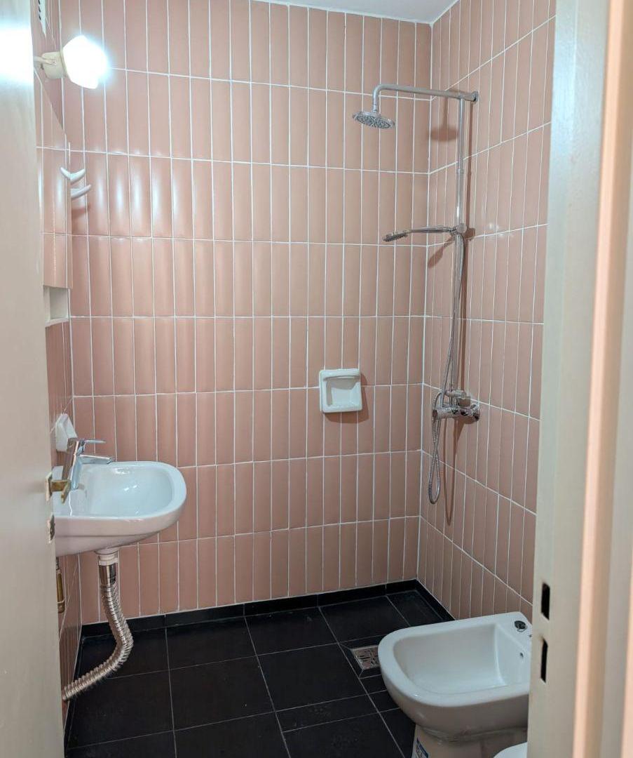Foto de Departamento de 48 m² con 2 dormitorios en alquiler en Centro, imagen 4